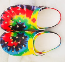 Load image into Gallery viewer, TIE-DYE COMFY CROCS WITH RAINBOW COLORS